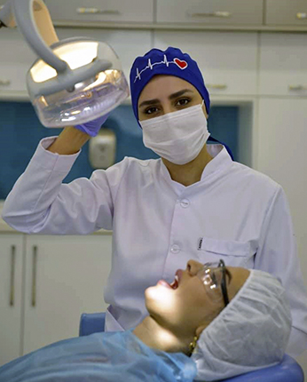 Mehri Safaei - Restorative Cosmetic Dentist - مهری صفری - دندانپزشک ترمیمی و زیبایی